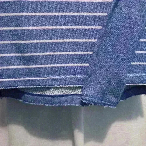 Womens Vintage Aeropostale sweatshirt Size M blue white stripe back zip up - Picture 2 of 5